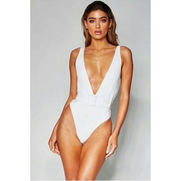 Sexy White Belted 👙 Monokini Swimsuit Small - Picture 4 of 8